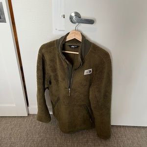 NorthFace 1/4 zip (fuzzy/soft)